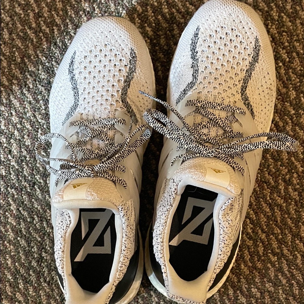 Adidas Ultraboost DNA Sneakers